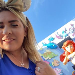 Meet your Posher, Flor